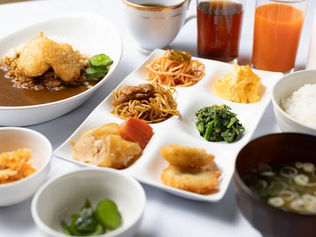 アパホテル〈千葉中央駅前〉