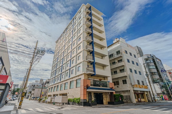 アパホテル〈那覇空港若狭〉