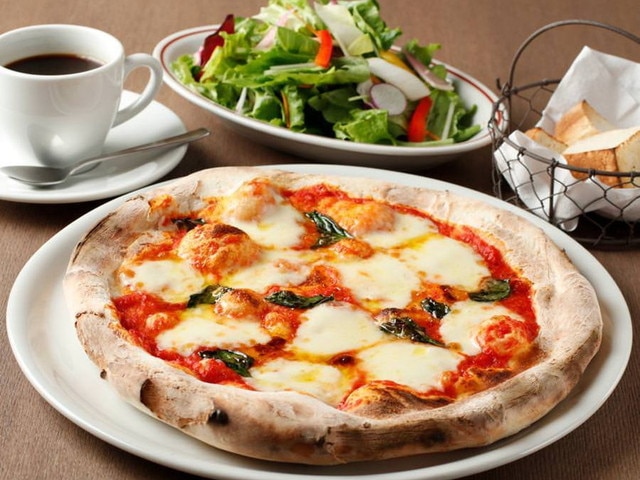 アパホテル〈羽田 穴守稲荷駅前〉