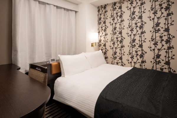 アパホテル〈銀座 新富町駅前〉