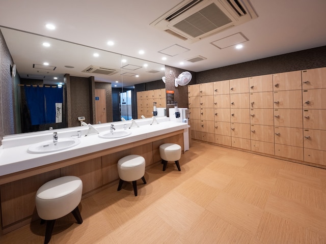 アパホテル〈品川 泉岳寺駅前〉