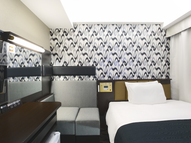 アパホテル〈八丁堀駅前〉