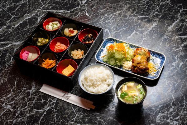 アパホテル〈築地駅南〉