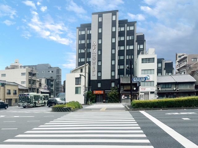 アパホテル〈京都五条大宮〉