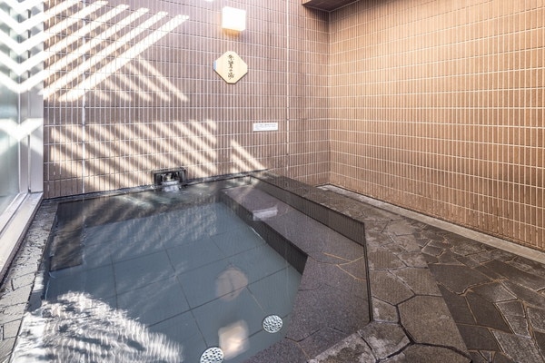 アパホテル〈新潟古町〉