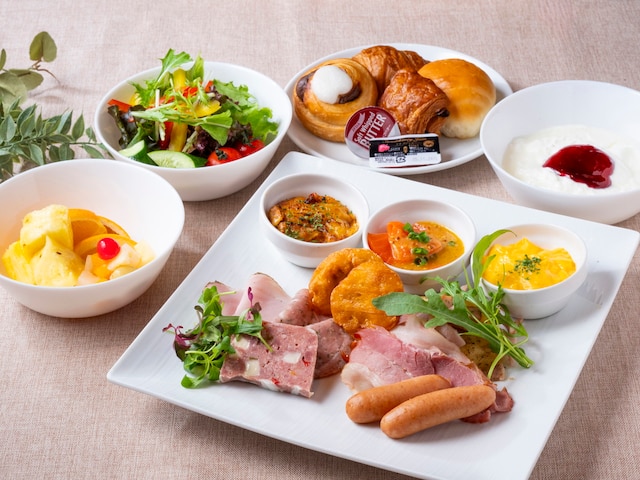 アパホテル&リゾート〈西新宿五丁目駅タワー〉