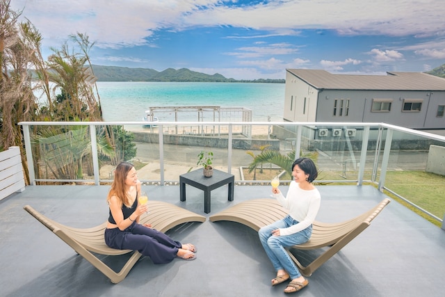 isola base amami 〈奄美大島〉