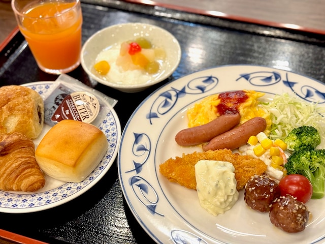 アパホテル〈伊勢原駅前〉