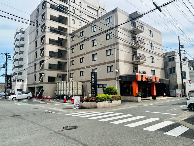 アパホテル〈伊勢原駅前〉