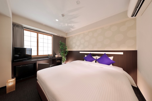 丸太町クリスタルホテル