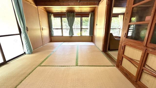 沖縄の古民家ミーヤー