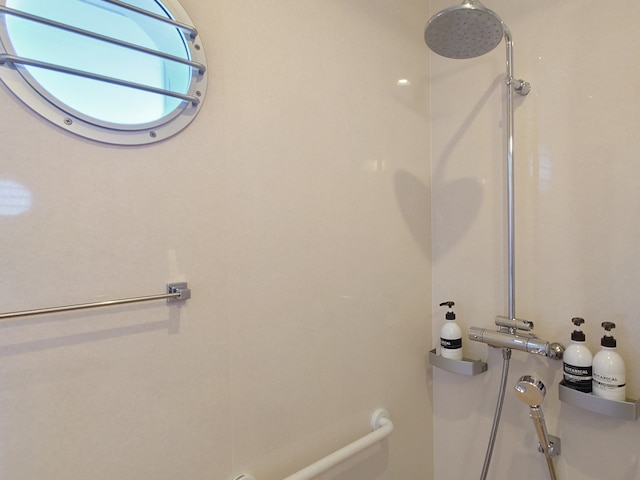 ゼログラヴィティ清水ヴィラ