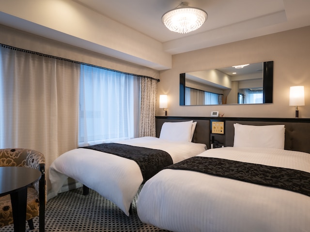 アパホテル〈新橋 御成門〉