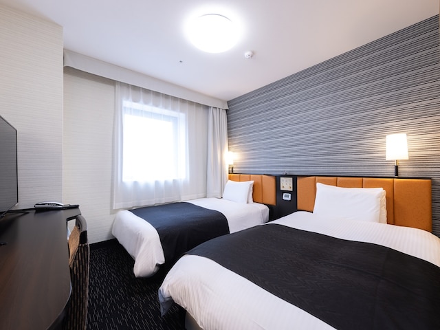 アパホテル〈山形鶴岡駅前〉