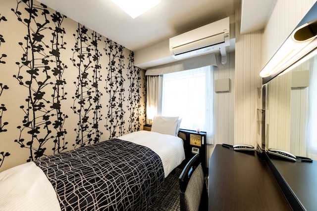 アパホテル〈京都駅前中央口〉