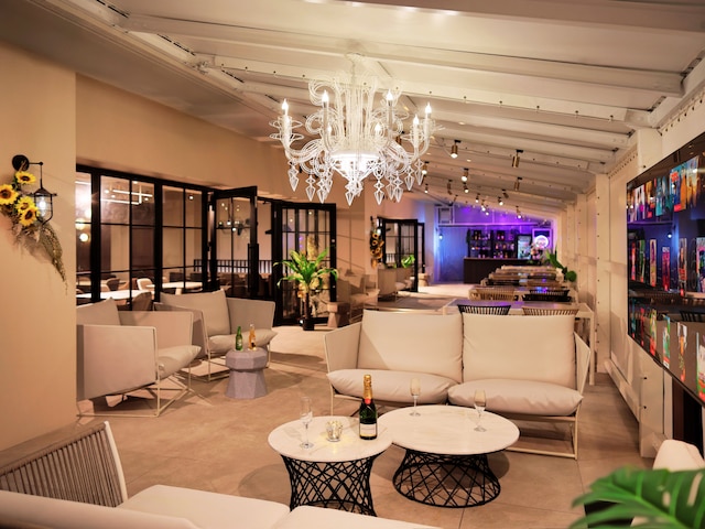 道頓堀クリスタルホテルⅢ