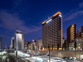 アパホテル〈山手大塚駅前タワー〉(旧:アパホテル〈山手大塚駅タワー〉)