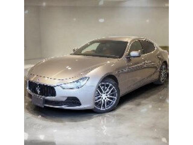 ミドル・セダンでお取り扱いのある車両の参考写真