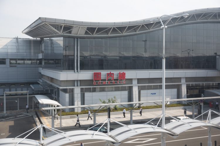 国内外へのアクセスを持つ巨大ターミナル、仙台空港