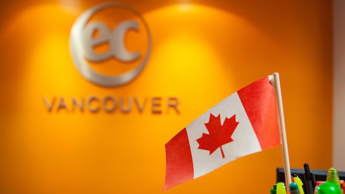 EC Vancouver校（English Language Centres）のエントランス