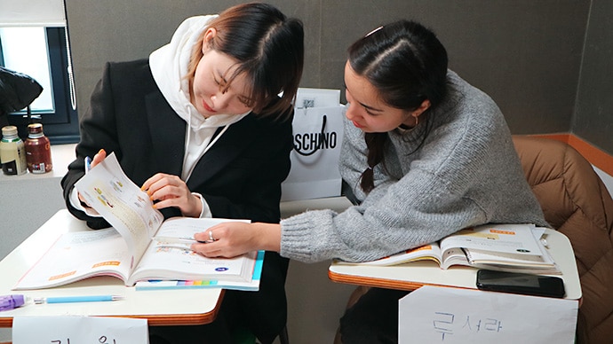 カナタ韓国語学院 龍山の生徒の様子