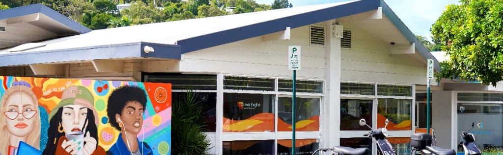 レクシスヌーサ校の外観