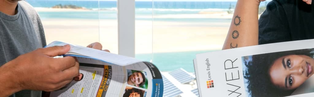 レクシスサンシャインコースト校の教科書