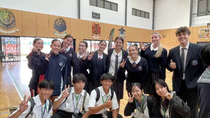 ブリスベン現地校訪問時の画像